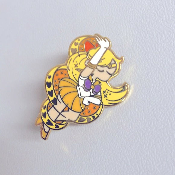 π50% OFF/3+...Sailor Venus Transformation Pin - Picture 6 of 10